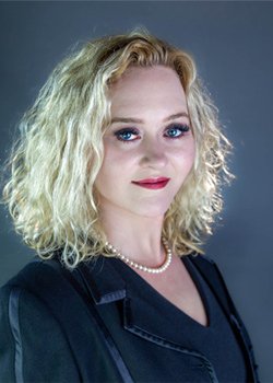Alison Divine
